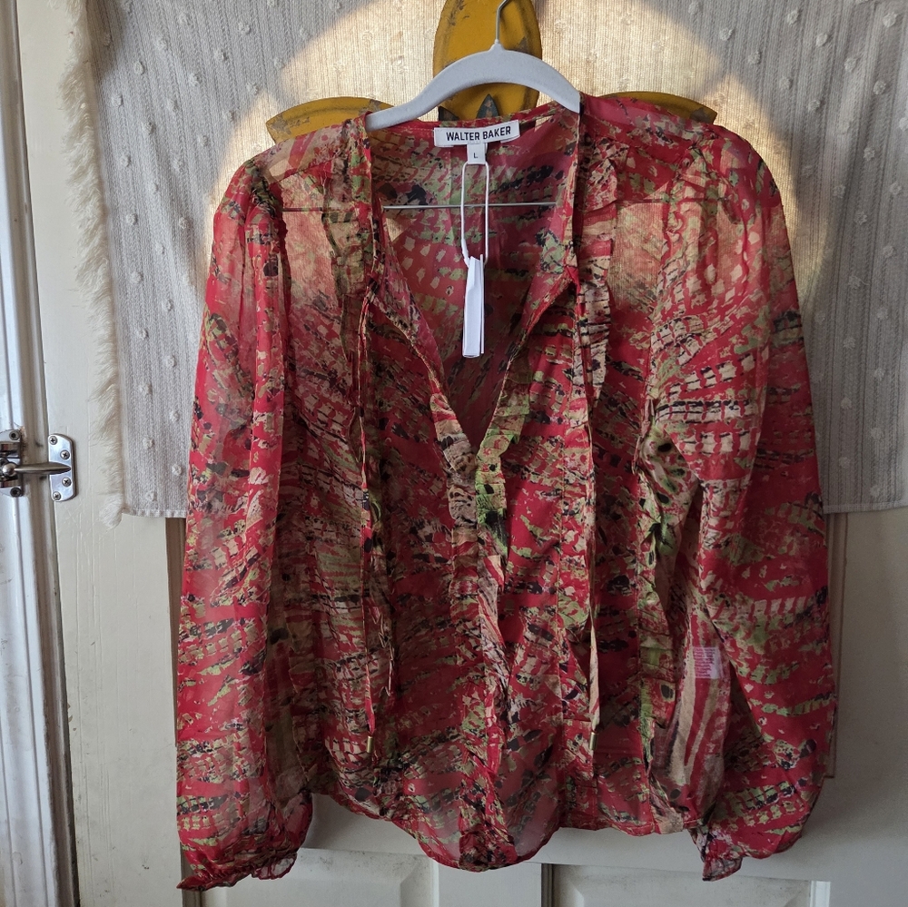 Walter Baker Red & Green Sheer Abstract Boho Blouse NWT Fits MEDIUM Designer